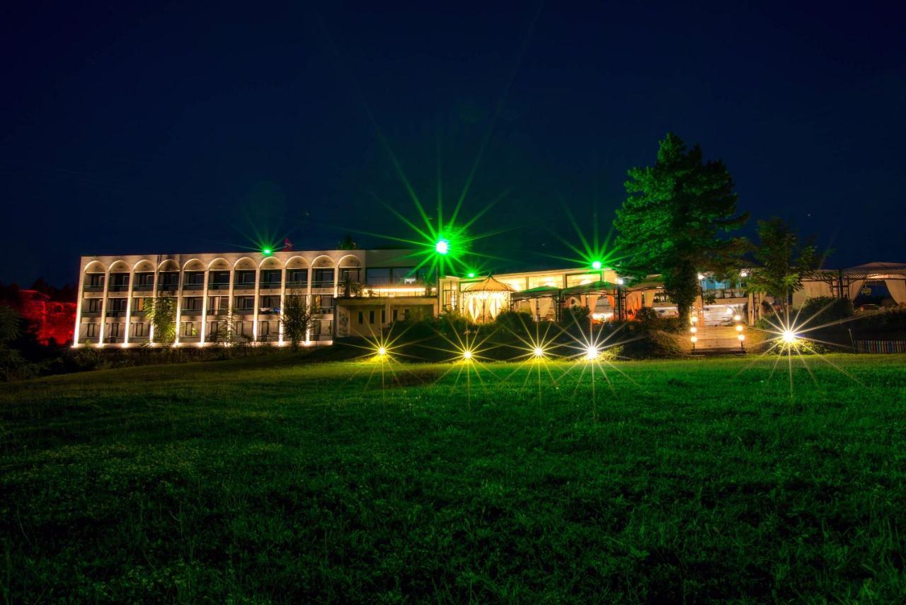 Park Hotel Raya Garden Veliko Tarnovo Exterior photo